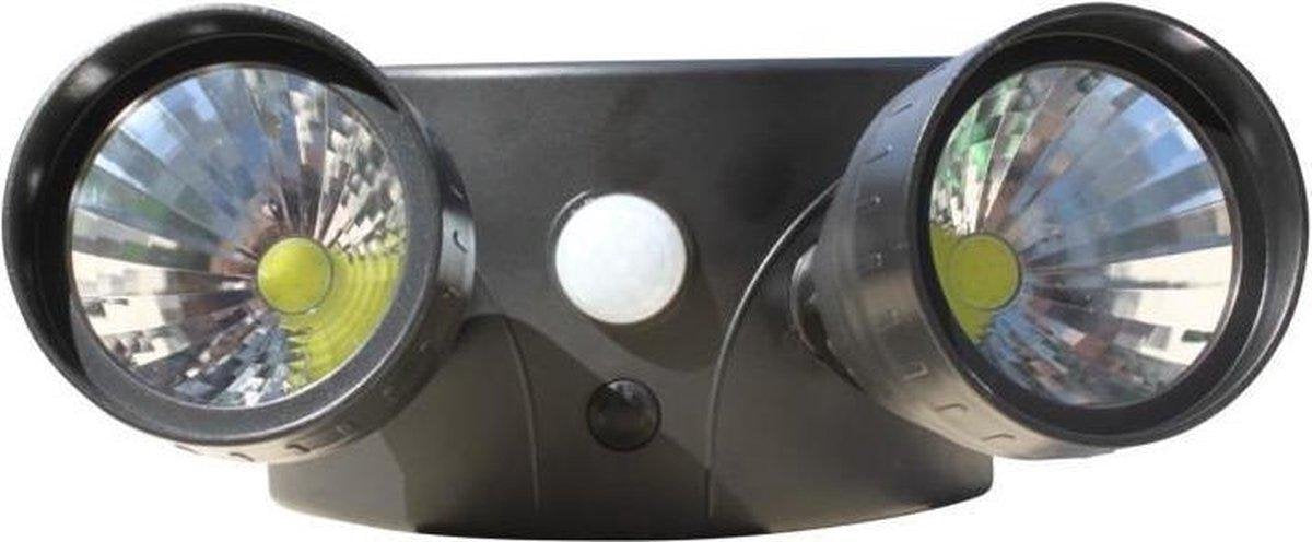 Lampe extérieure LED sur batterie avec détecteur de mouvement