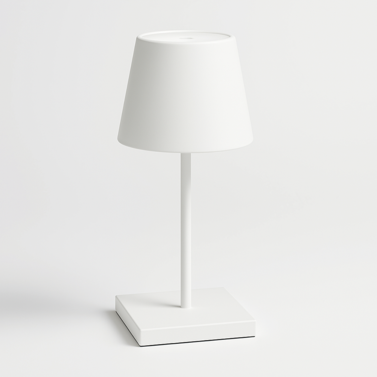 Lot de 2 lampes de table rechargeables, à intensité variable, étanches, 26 cm, blanches, conformes aux normes néerlandaises.