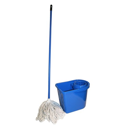 Manche de balai avec seau de 15 litres